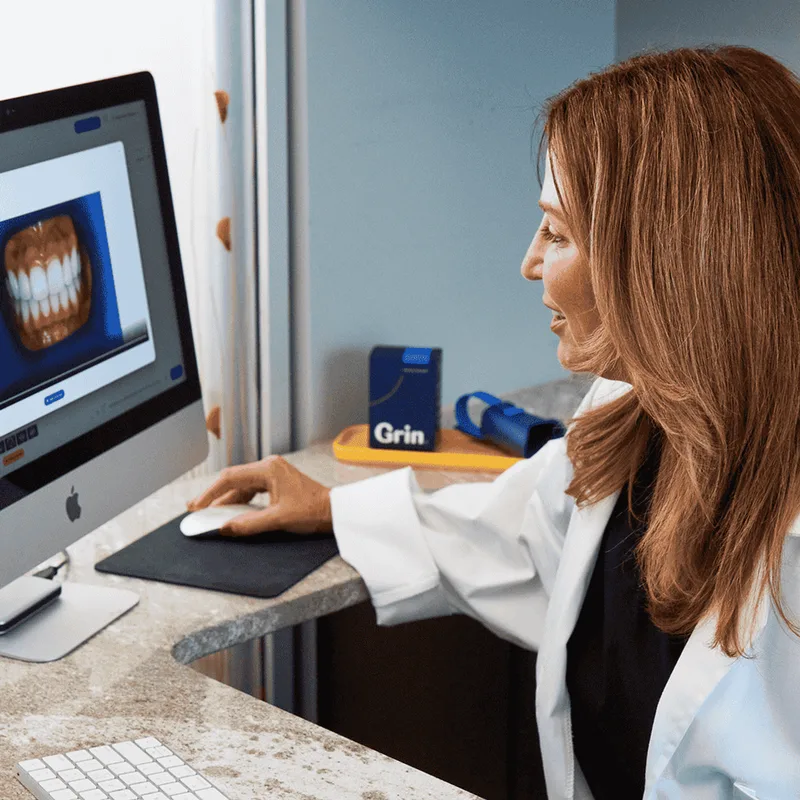 A doctor reviewing an intraoral scan in the Grin Provider Portal